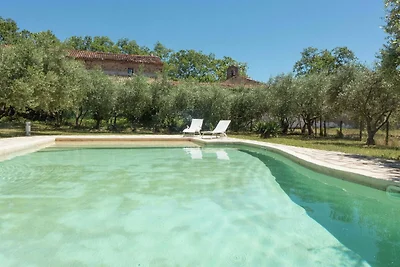 Spaziosa villa per 6 persone con piscina