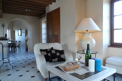 Geräumige Villa mit Pool in Vinzelles