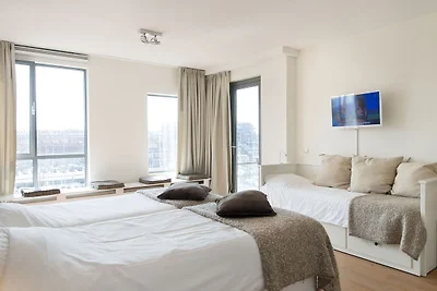 Modernes Apartment in Den Haag mit Balkon
