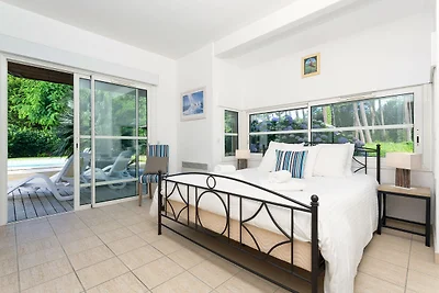 Villa mit privatem Schwimmbad vom Atlantik