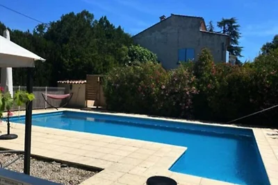 Haus in Pernes-les-Fontaines mit Pool