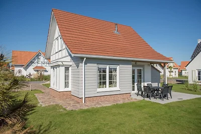 Freistehende Villa Strand 400m entfernt.
