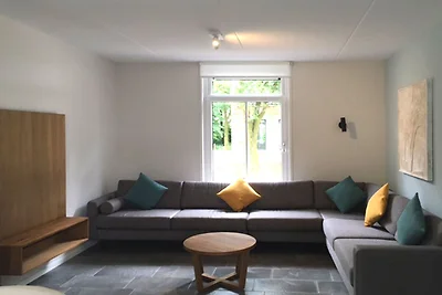 Villa con vasca da bagno, a 4 km da...