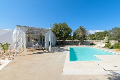Villa in Ostuni mit Schwimmbecken