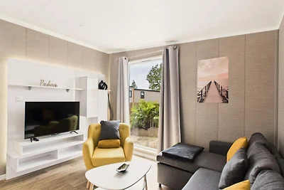 Gemeinsamer beheizter Swimmingpool, 2 Erwachs...