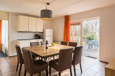 Gerהumiger Bungalow in der Nהhe des...