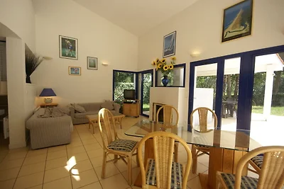 Villa mit Schwimmbad, in der Nähe des...