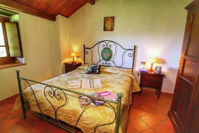 Allettante Agriturismo a Ortignano con...