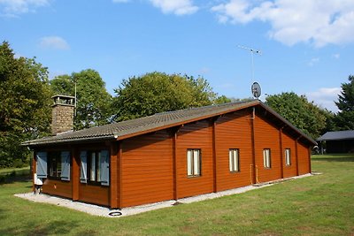 Accogliente casa vacanze a Hour con sauna