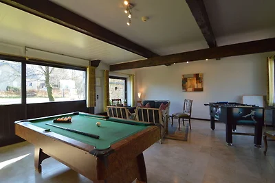 Idyllisches Cottage mit Sauna in Robertville