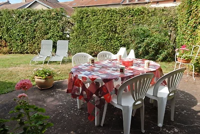 Ferienhaus in der Nähe des Waldes