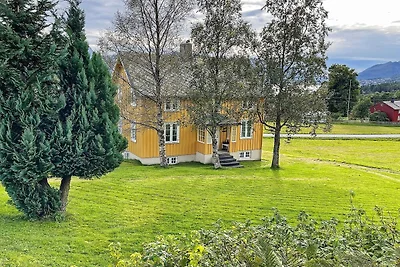 6 Personen Ferienhaus in AVERØY-By Traum