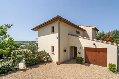 Geräumige Villa mit Privatpool