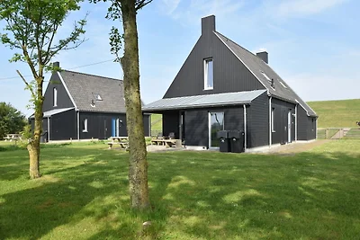 Freistehende Villa am Zeedijk mit Aussicht