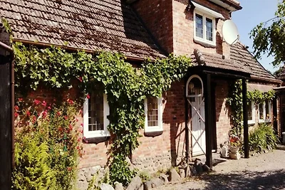 Ferienhaus mit Garten und Außengrill