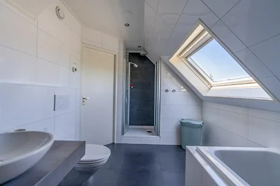 Charmante Villa in der Nähe von Meer und Wald