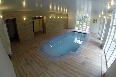 Villa moderna a Mettet con sauna e piscina...