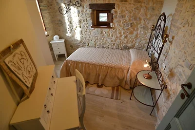 Appartamento a Petrella Guidi con giardino