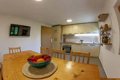 Hillside Haven Holiday Home with Sauna and Ho...