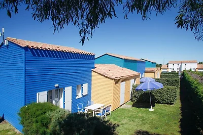 Casa vacanze colorata vicino alla spiaggia