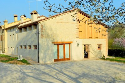 Modernes Bauernhaus in Waldnähe in Pagnano,...