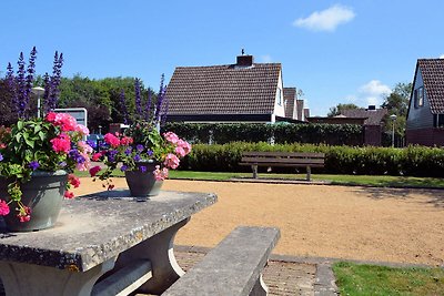 Modernes Ferienhaus in Noordwijkerhout in der...