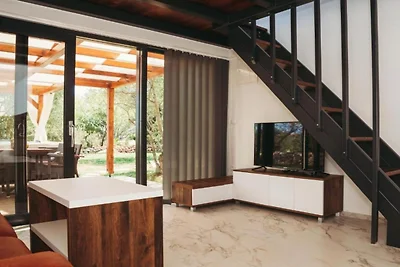 Capisanta Stone Cottage - One Bedroom Holiday...