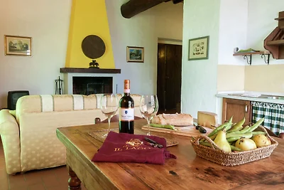 Ruhig gelegenes Bauernhaus in Dicomano mit...