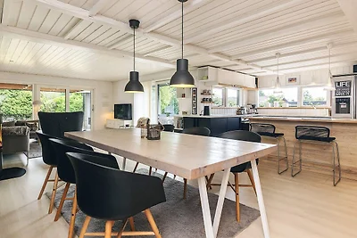 Schönes Ferienhaus in Meeresnähe in...