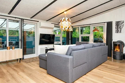 12 Personen Ferienhaus in Glesborg-By Traum