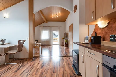 Modernes Ferienhaus in Pinsdorf mit Garten