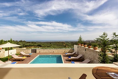Villa in Arkadi mit Panoramapool