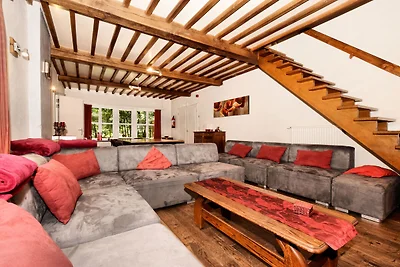 Ferienhaus in Rendeux mit Terrasse