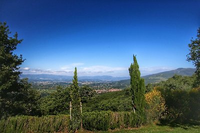 Bauernhaus in Loro Ciuffenna mit Garten