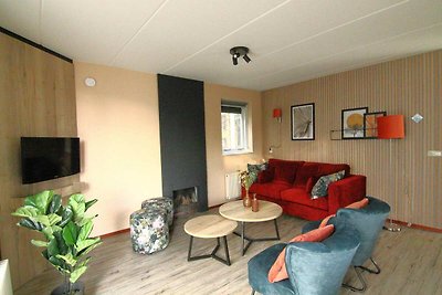 Moderne bungalow met overdekt terras, in...