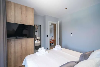 Apartments Villa Royale - Deluxe One Bedroom ...