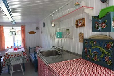 6 person holiday home in Tanumshede