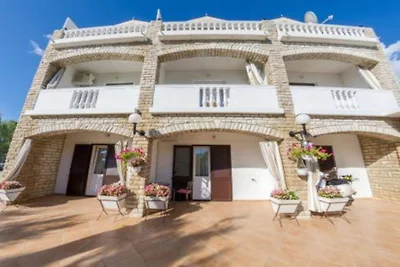 Triple Room with Sea View 109