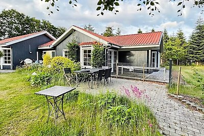 Ruhiges Ferienhaus in Skals mit Terrasse und...
