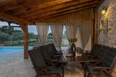 Villa in Posedarje mit privatem Pool