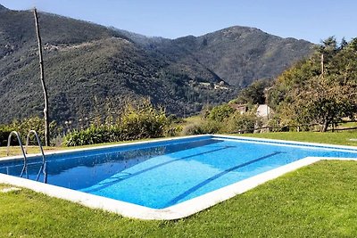 Apartamento rural con vista e piscina in...