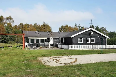 15 Personen Ferienhaus in Hals-By Traum