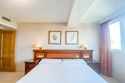Komfortables Apartment mit Gemeinschaftspool
