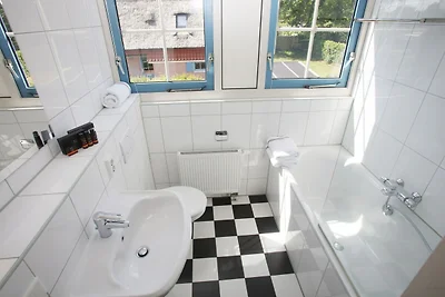 Renoviertes Landhaus mit Geschirrspüler auf T...