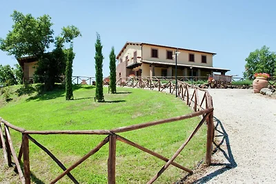 Villa a Montefiascone con piscina