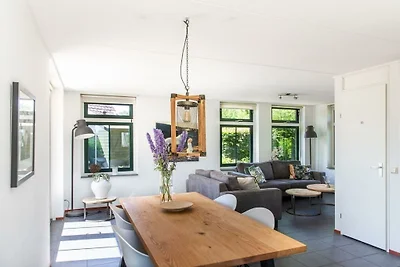 Restyled Koningshoeve 6 personen