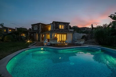 Villa in CASTIADAS mit Schwimmbecken
