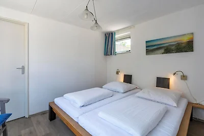 Bungalow in Sint Maartenszee am Strand