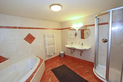 Moderne Ferienwohnung mit Sauna in Kaltenbach