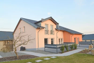 Ferienhaus mit Terrasse nahe vulkanischen...